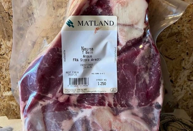 Fersk T-beinssteik af 100% Angus frá Stóra-Ármóti