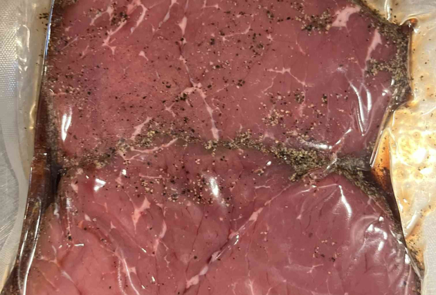Fersk piparsteik af 100% Angus frá Stóra-Ármóti