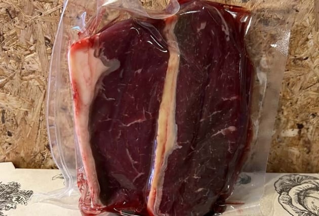 Ferskt lífrænt NY-strip frá Neðra-Hálsi