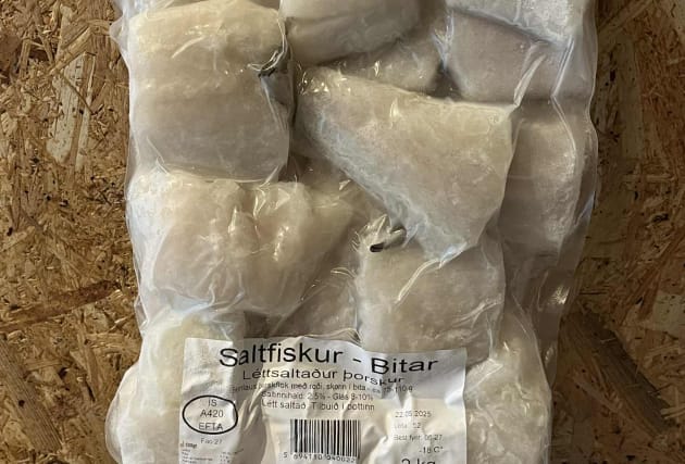 Saltfiskur - léttsaltaður þorskur í bitum - 2 kg