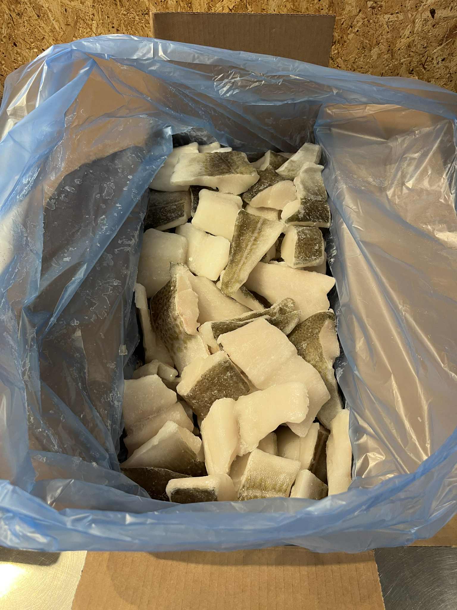 Saltfiskur - léttsaltaður þorskur í bitum - 10 kg