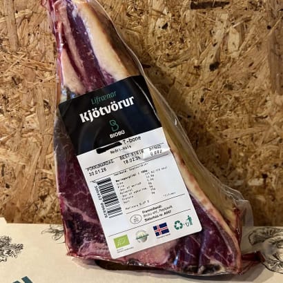 Fersk lífræn T-beinssteik frá Neðra-Hálsi