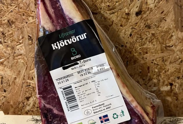 Fersk lífræn T-beinssteik frá Neðra-Hálsi