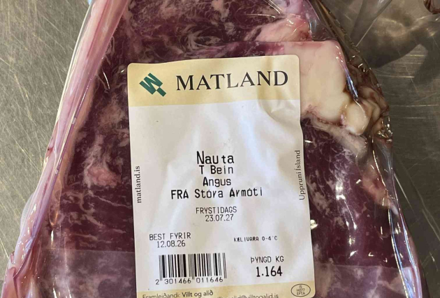 Fersk T-beinssteik af 100% Angus frá Stóra-Ármóti