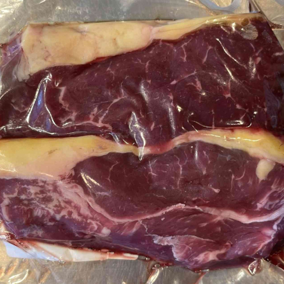 Ferskt lífrænt NY-strip frá Neðra-Hálsi