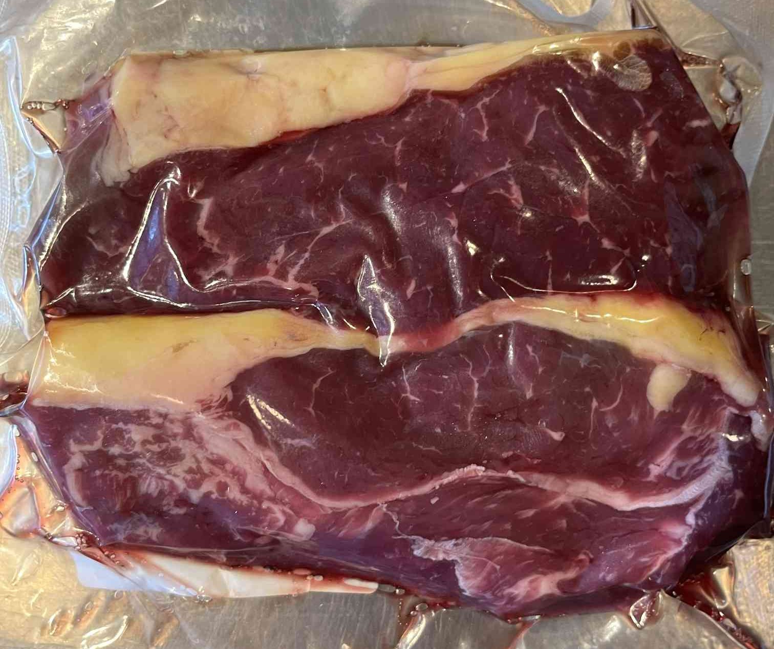 Ferskt lífrænt NY-strip frá Neðra-Hálsi