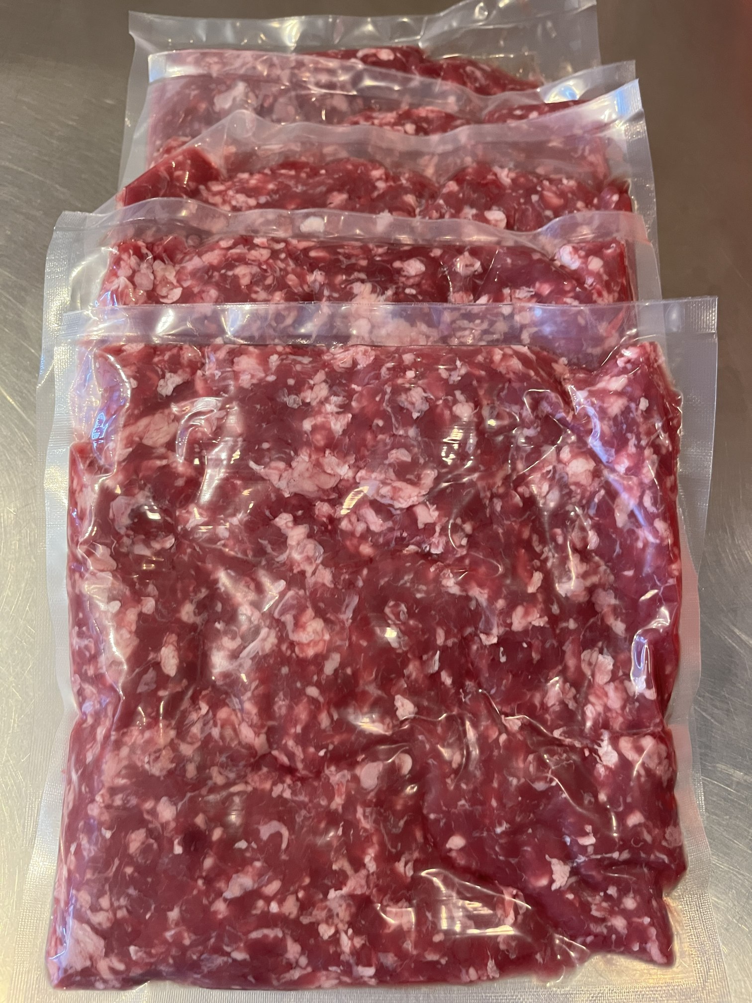 Litlir pakkar af hakki af grasfóðruðum Angus-uxum frá Tyrfingsstöðum - 5 pk x 300 g - Image 2